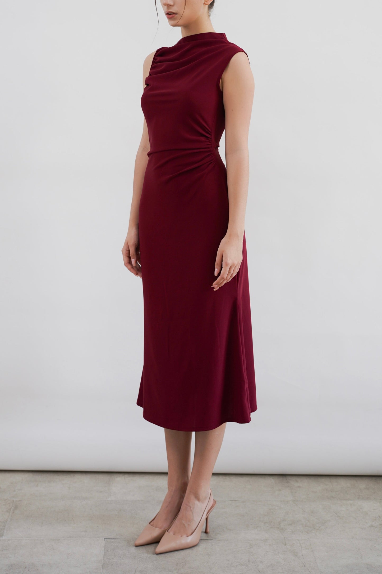 GIULLE - Sonnet Lightweight Midi Dress in Maroon