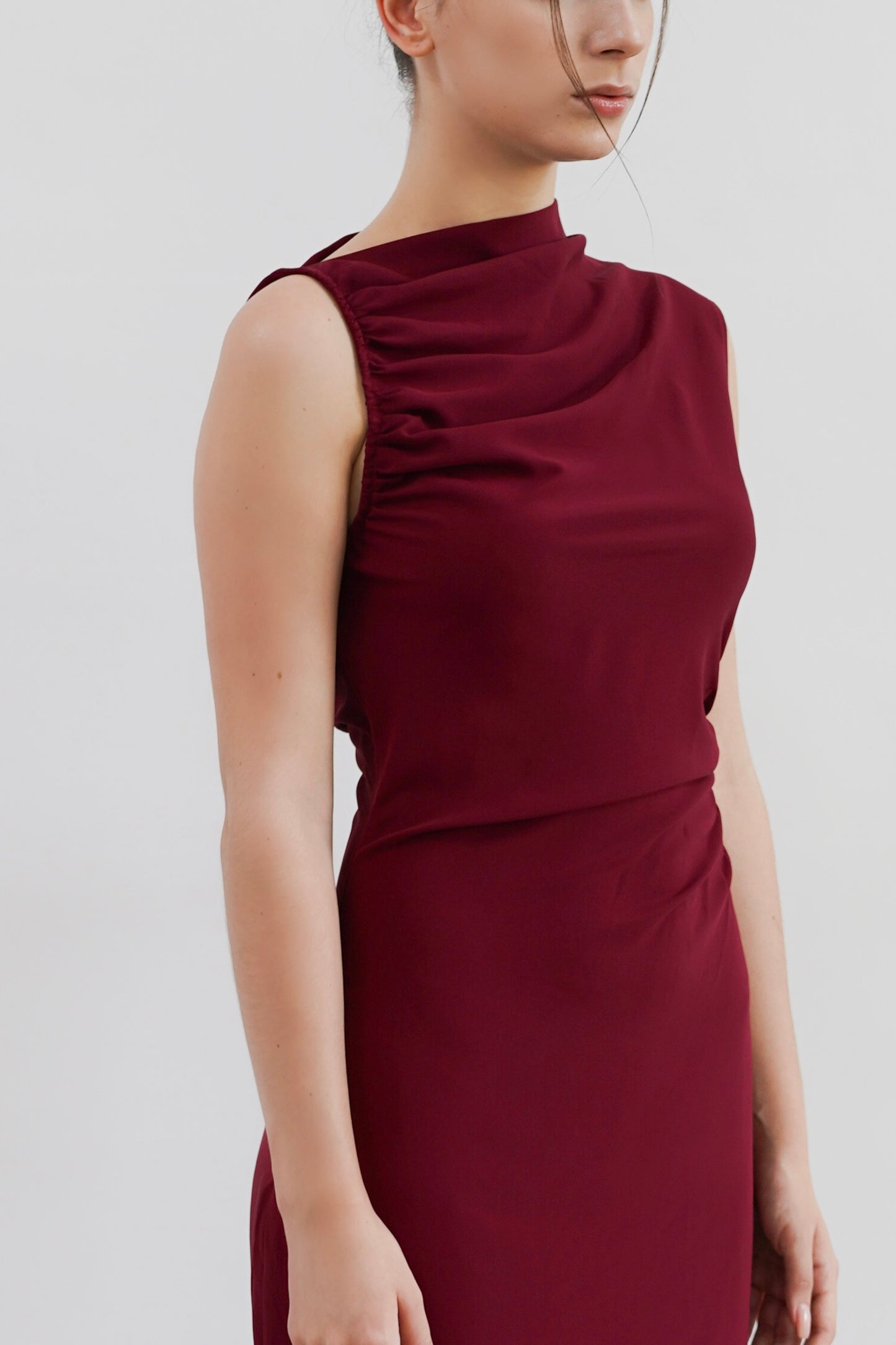GIULLE - Sonnet Lightweight Midi Dress in Maroon