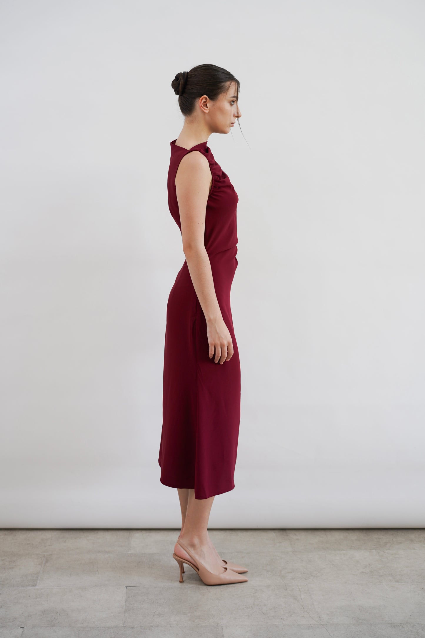 GIULLE - Sonnet Lightweight Midi Dress in Maroon