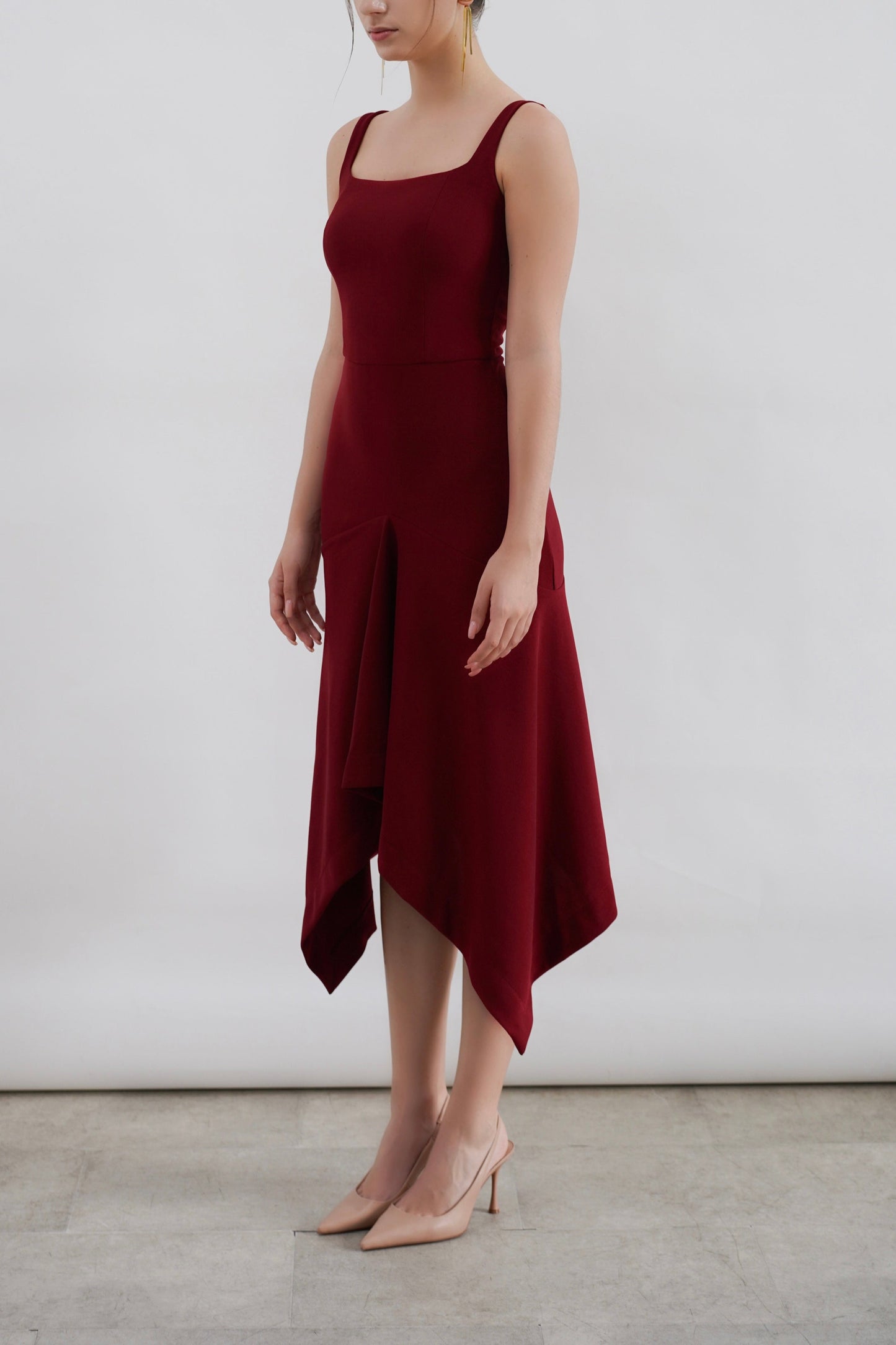 GIULLE - Allure Fitted Midi Dress in Maroon